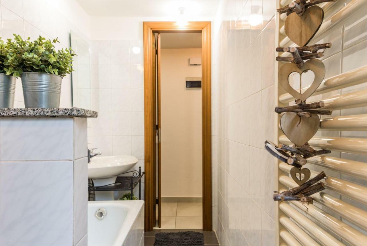 Casa Tibaldi - Bocconi Apartment มิลาน ภายนอก รูปภาพ